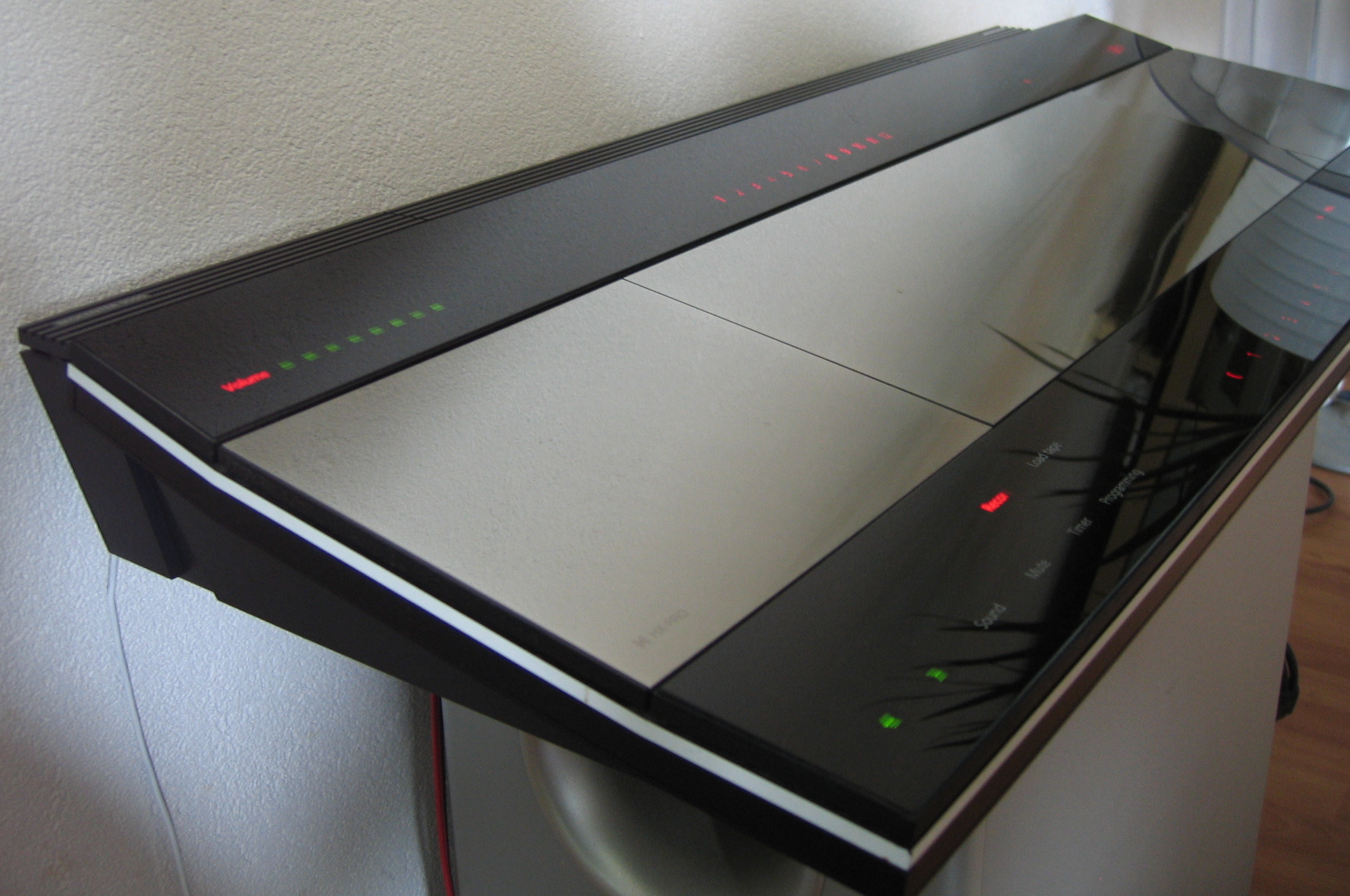 Bang & Olufsen BeoLab 5 Speaker